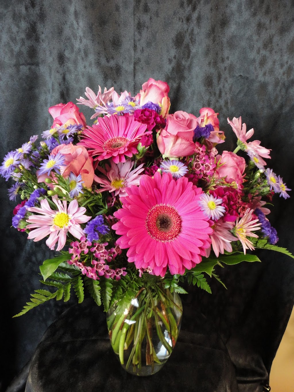 Evansville Blooms | 155 N Union Rd, Evansville, WI 53536, USA | Phone: (608) 882-9840