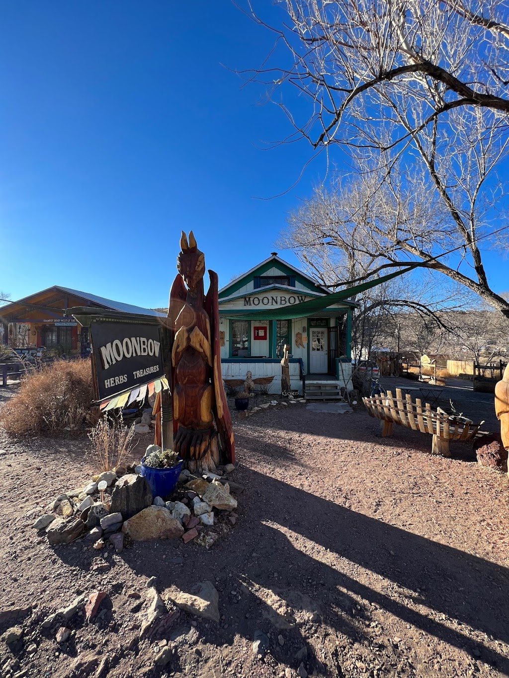 Moonbow | 2873 NM-14, Madrid, NM 87010, USA | Phone: (505) 438-0758