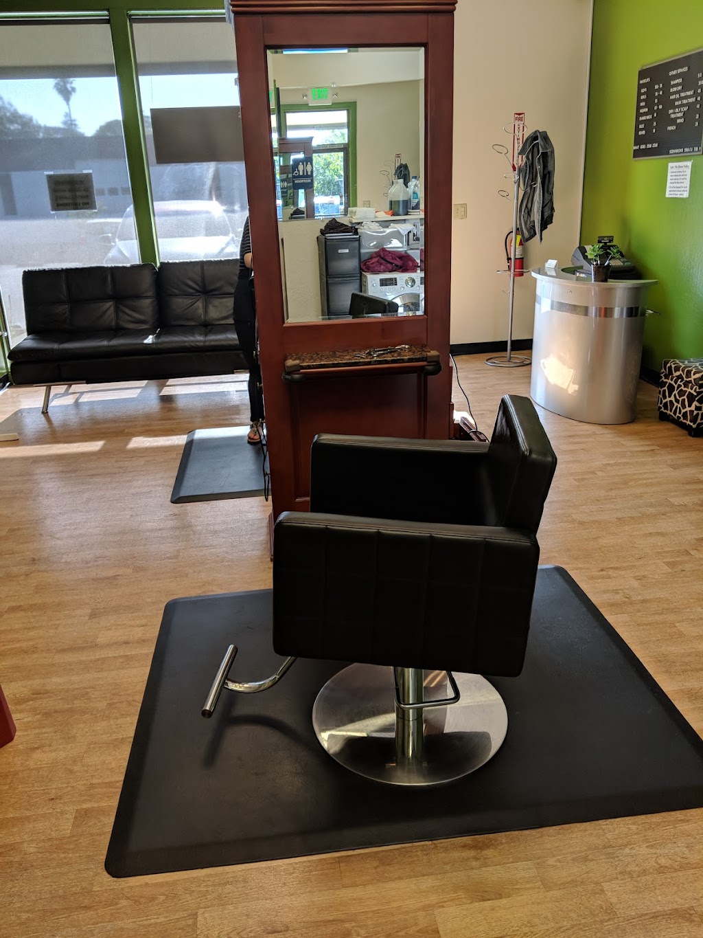 LuJias Place for Haircuts | 2483 Old Middlefield Way B, Mountain View, CA 94043, USA | Phone: (510) 459-4002