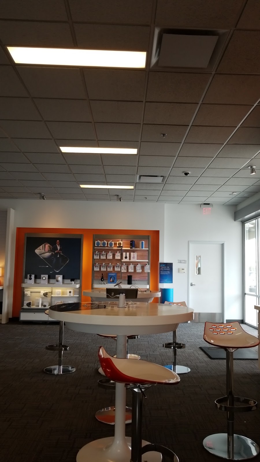 AT&T Store | 5695 Kyle Pkwy Ste 300, Kyle, TX 78640, USA | Phone: (512) 268-0612