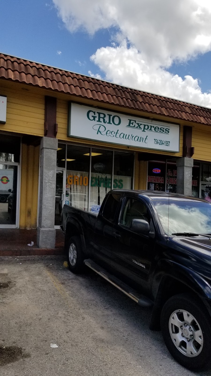 Grio Express Restaurant | 4308 FL-7, Lauderdale Lakes, FL 33319, USA | Phone: (754) 204-1557