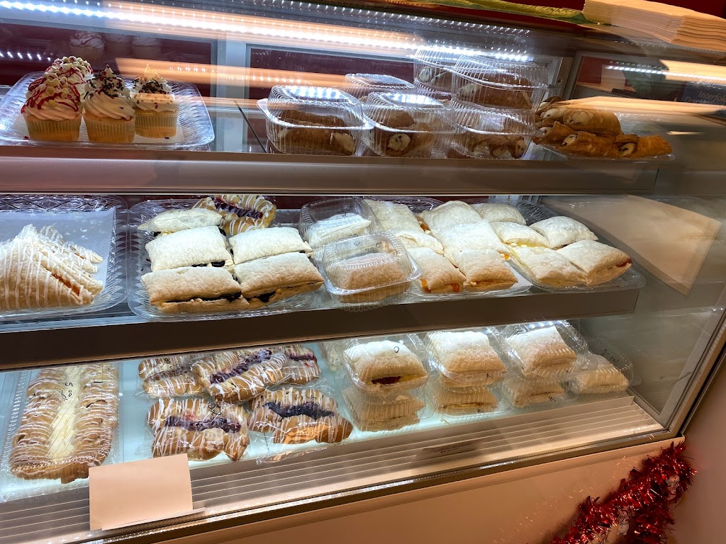 Grammys Bake Shop | 1806 W State St, New Castle, PA 16101, USA | Phone: (724) 674-3957