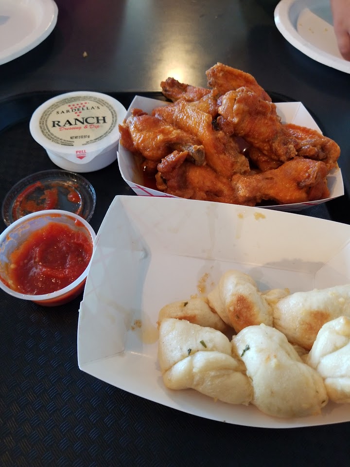 Sardellas Pizza & Wings | 18631 N 19th Ave, Phoenix, AZ 85027, USA | Phone: (623) 492-0550