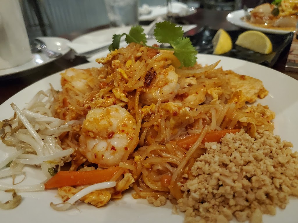 Mama Thai | 200 Metairie-Hammond Hwy, Metairie, LA 70005, USA | Phone: (504) 267-0040