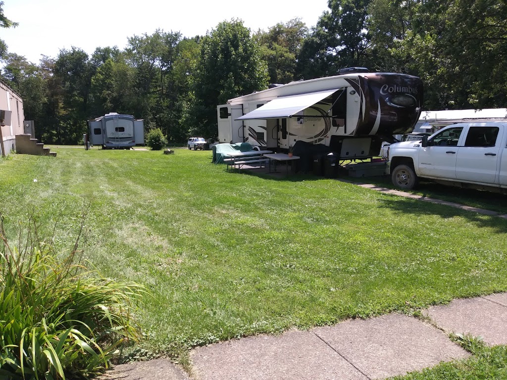 Oakland RV Park | 49 Fairbanks Ct, Weirton, WV 26062, USA | Phone: (304) 919-2954