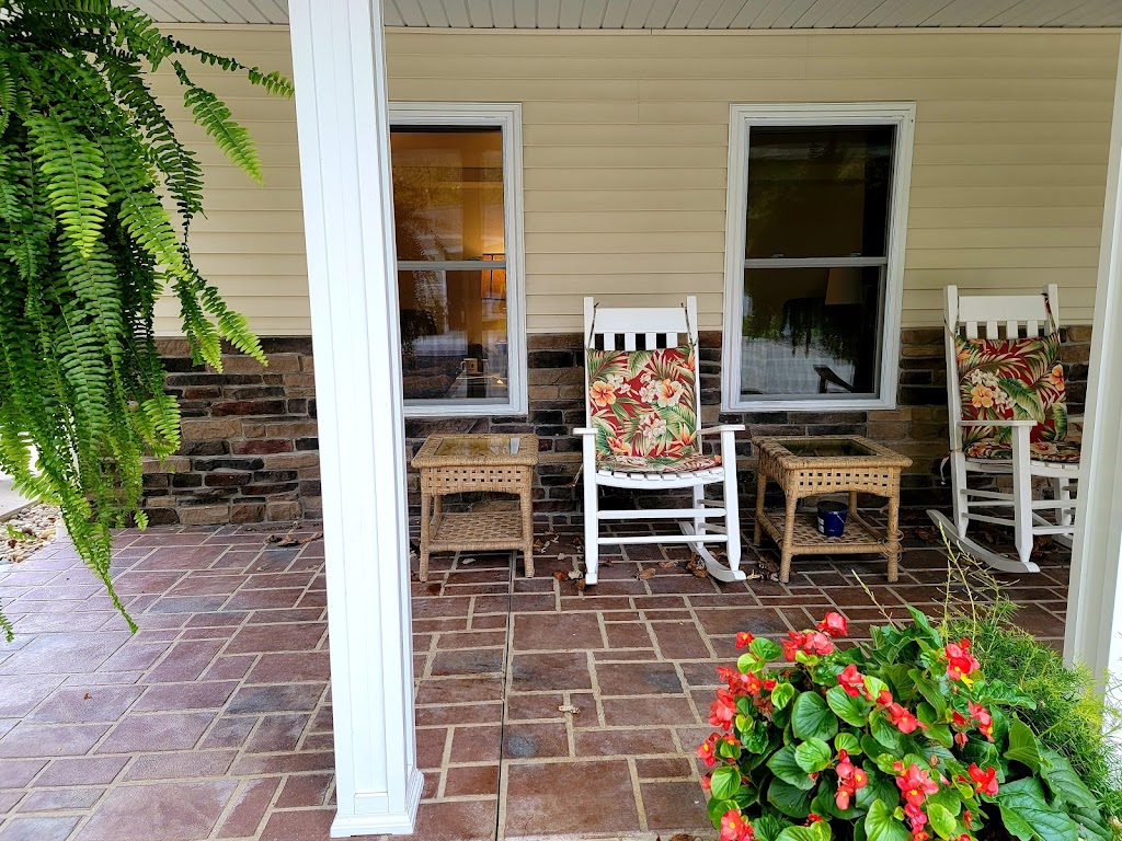 Ann Arbor Mennonite Guest Home | 2000 Dhu Varren Rd, Ann Arbor, MI 48105, USA | Phone: (734) 222-6233