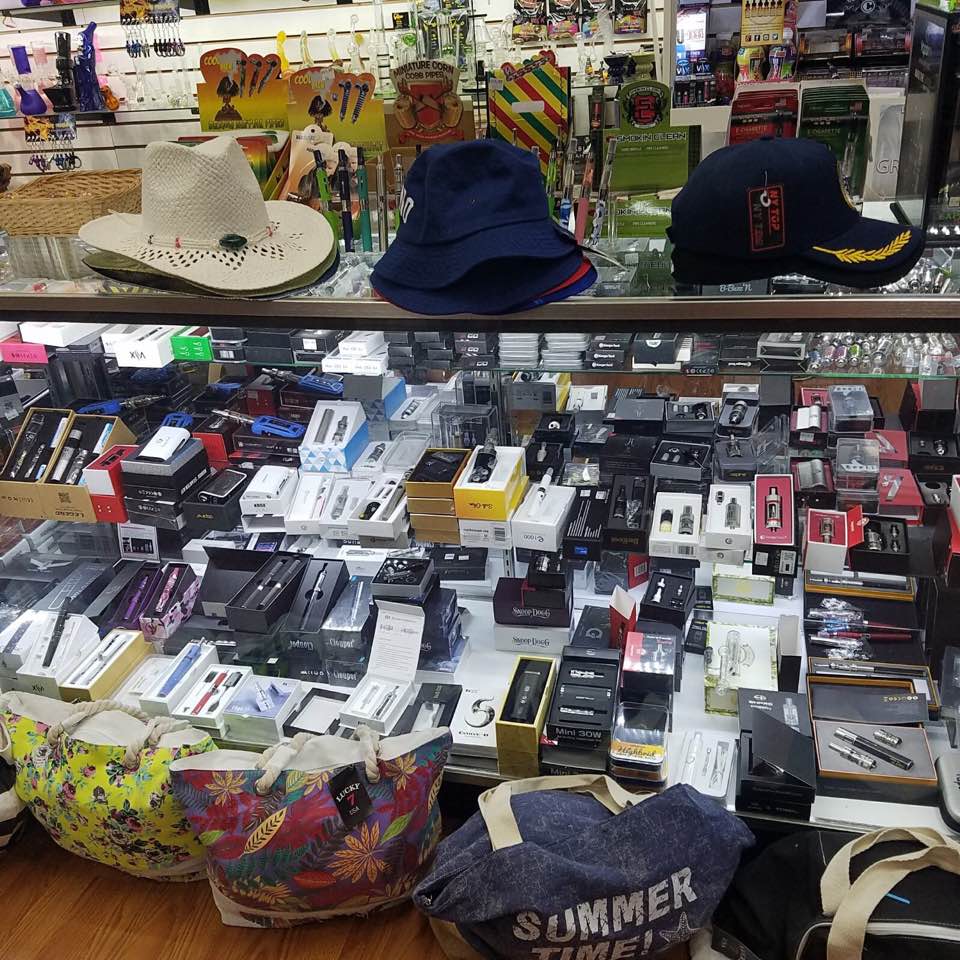 Boardwalk Sportswear Inc | Store#190 2900, W Sample Rd, Pompano Beach, FL 33073, USA | Phone: (954) 366-0887