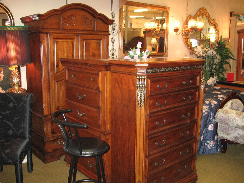 Perrys Fine French Furniture | 7211 International Blvd, Oakland, CA 94621, USA | Phone: (510) 569-6936