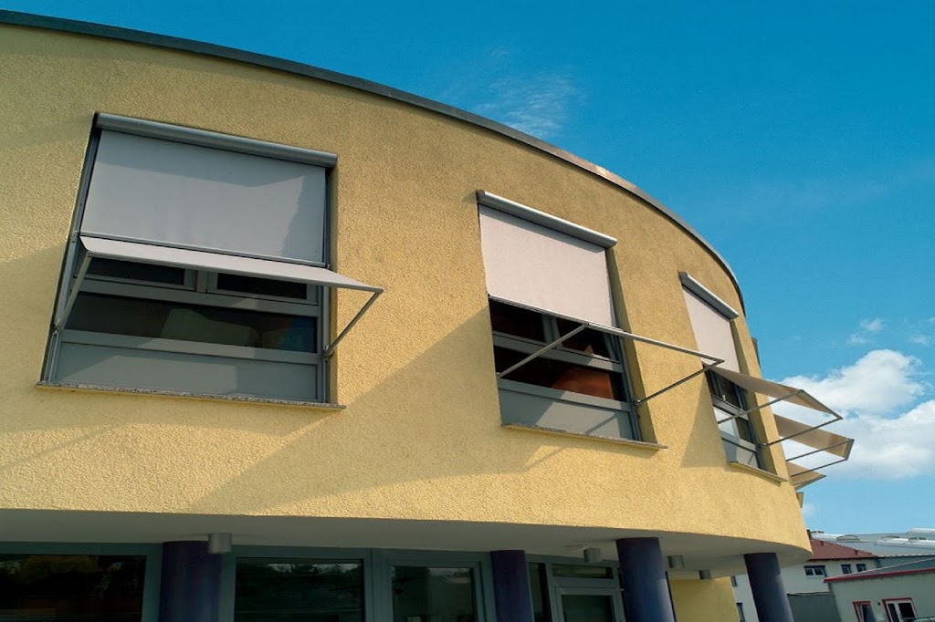 Retractable Awnings - Best Retractable Awnings | 1430 Cottonwood Cir, Weston, FL 33326 | Phone: (954) 761-3322