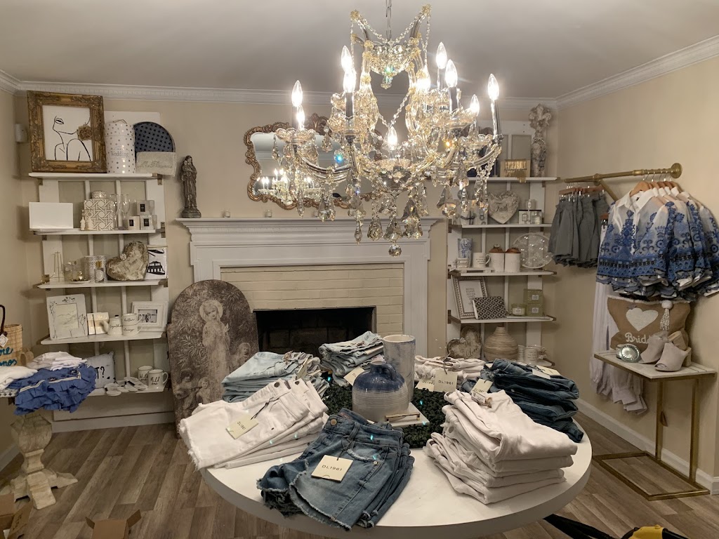 True Blue Boutique | 31 Church St, Little Silver, NJ 07739, USA | Phone: (732) 268-7904