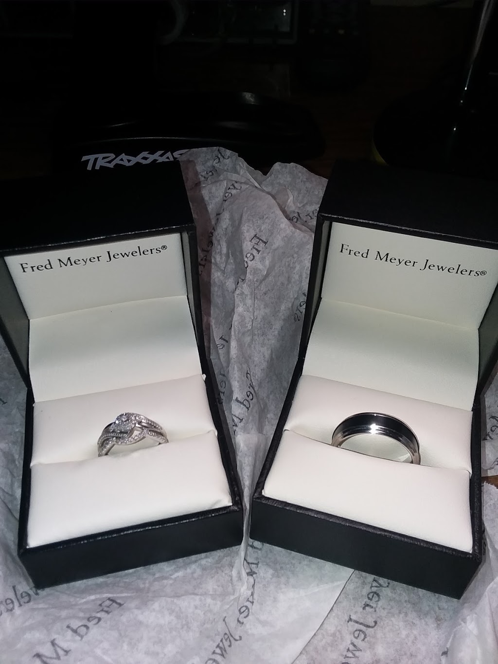 Fred Meyer Jewelers | 51501 Columbia River Hwy, Scappoose, OR 97056, USA | Phone: (503) 543-4515