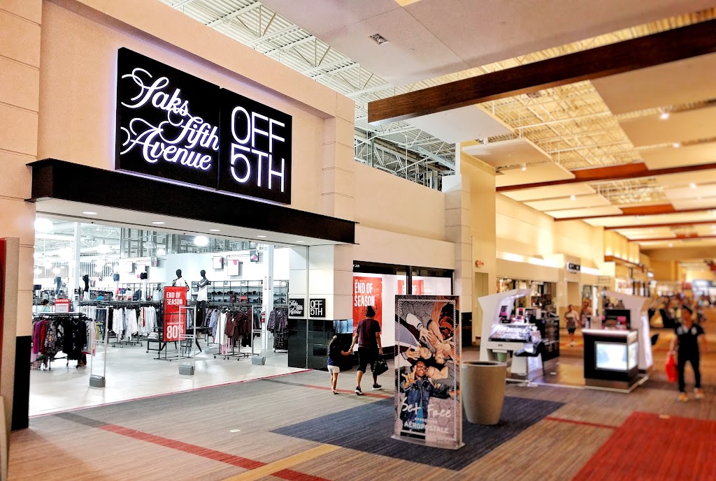 Saks OFF 5TH | 3000 Grapevine Mills Pkwy, Grapevine, TX 76051 | Phone: (972) 724-3500