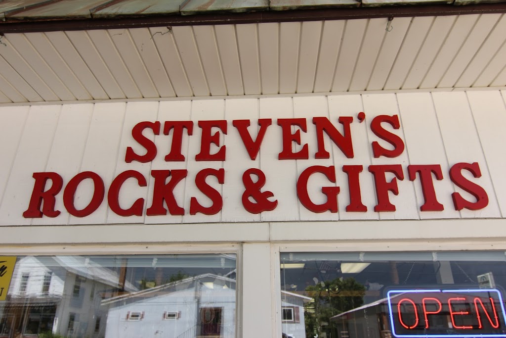 Stevens Rocks & Gifts | 134 E Main St, Marshall, WI 53559, USA | Phone: (608) 655-1011