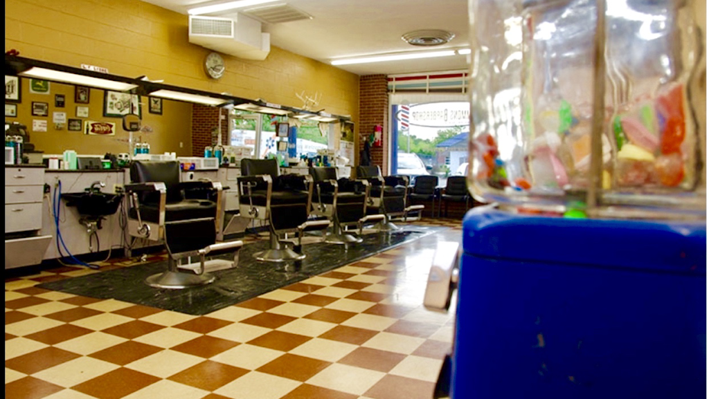 Clemmons Barbershop | 2721 Lewisville Clemmons Rd, Clemmons, NC 27012, USA | Phone: (336) 766-9011