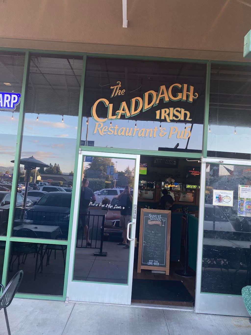 The Claddagh | 1300 1st St, Gilroy, CA 95020, USA | Phone: (408) 848-5050