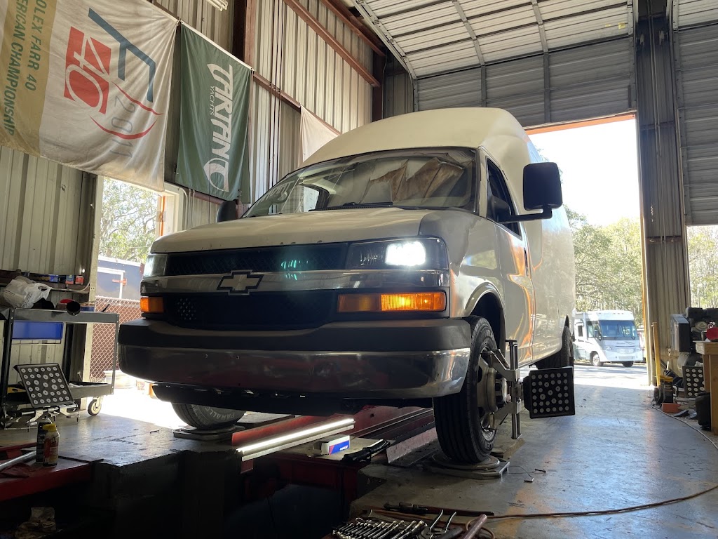 SUNCOAST TRUCK/RV/MARINE REPAIR CENTER | 8702 State Rd 52, Hudson, FL 34667, USA | Phone: (727) 277-0088