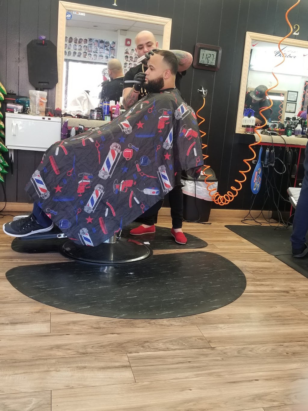 V styles Barbershop place | 485 Chestnut Ave, Trenton, NJ 08611, USA | Phone: (609) 503-5184