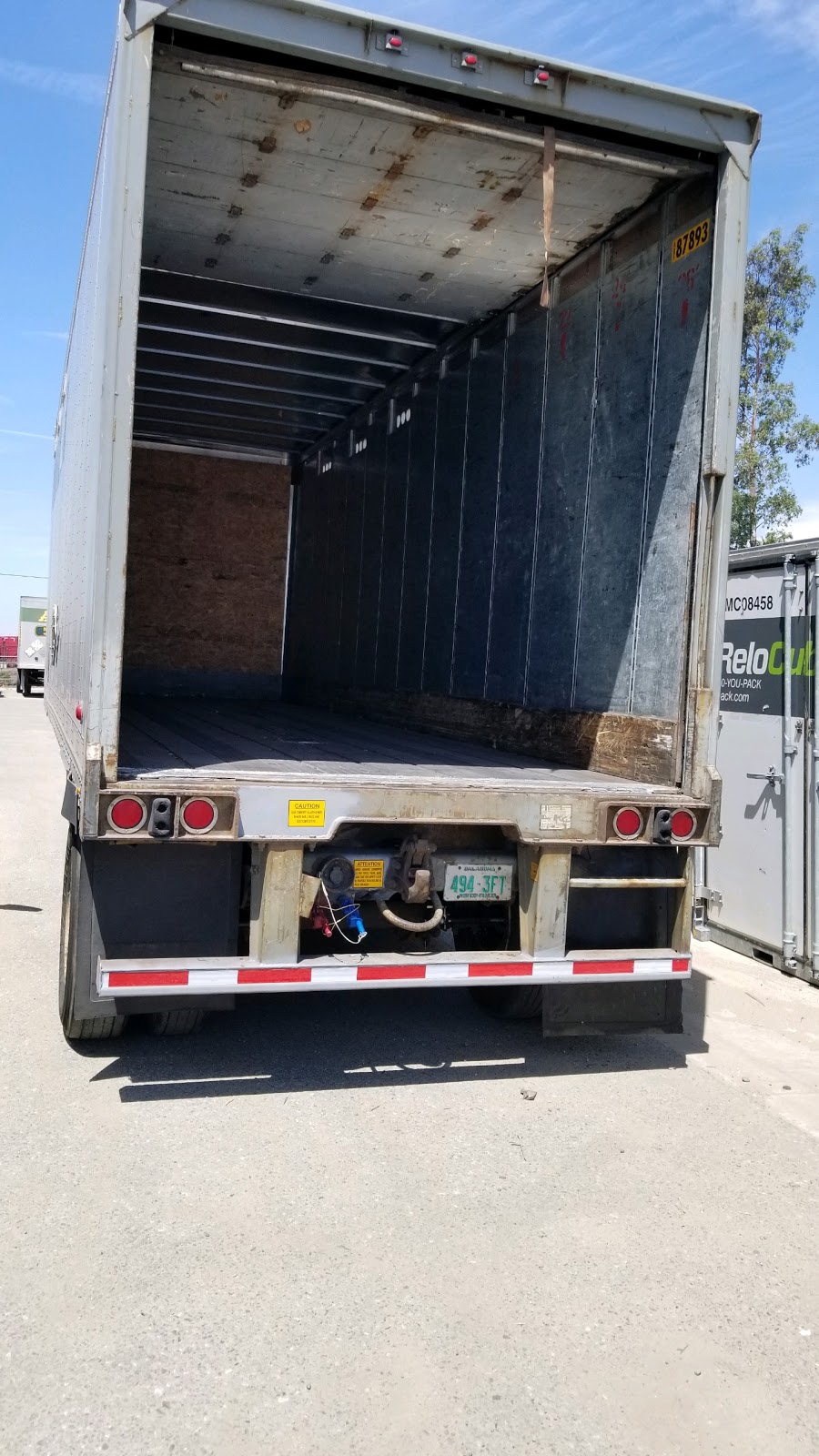 U-Pack | 10744 Almond Ave, Fontana, CA 92337, USA | Phone: (844) 611-4582