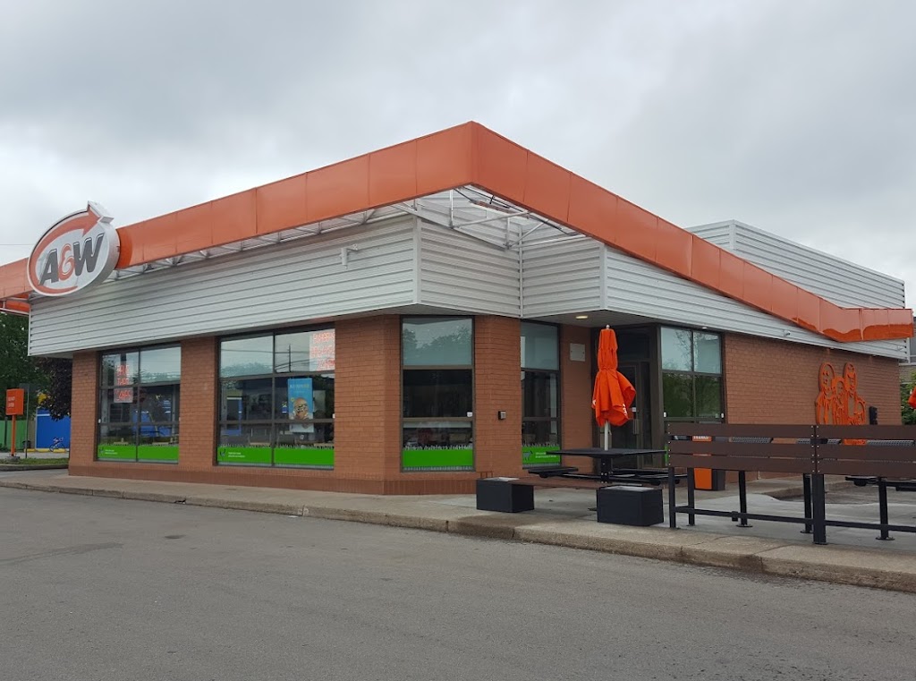 A&W Canada | 239 St Catharines St, Smithville, ON L0R 2A0, Canada | Phone: (289) 800-7637