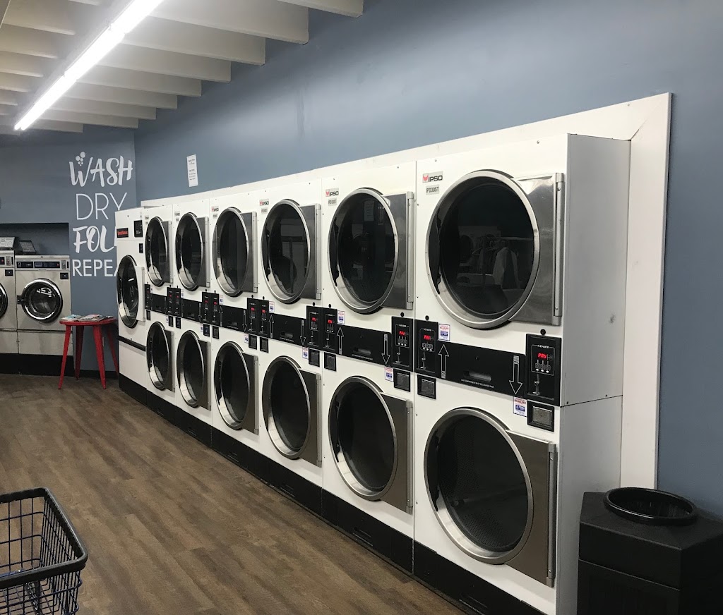 Buzzis Laundromat & Laundry Service2 | 918 Munroe Falls Ave, Cuyahoga Falls, OH 44221, USA | Phone: (234) 678-0540