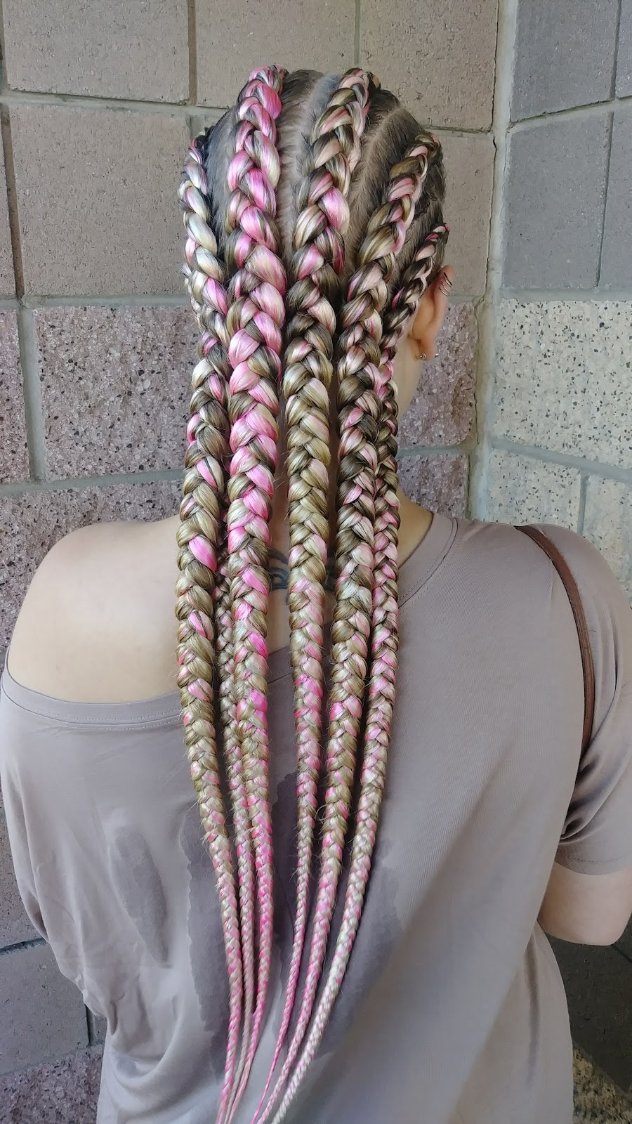 Nellas House Of Braids | 21001 San Ramon Valley Blvd #115, San Ramon, CA 94583, USA | Phone: (925) 289-0718