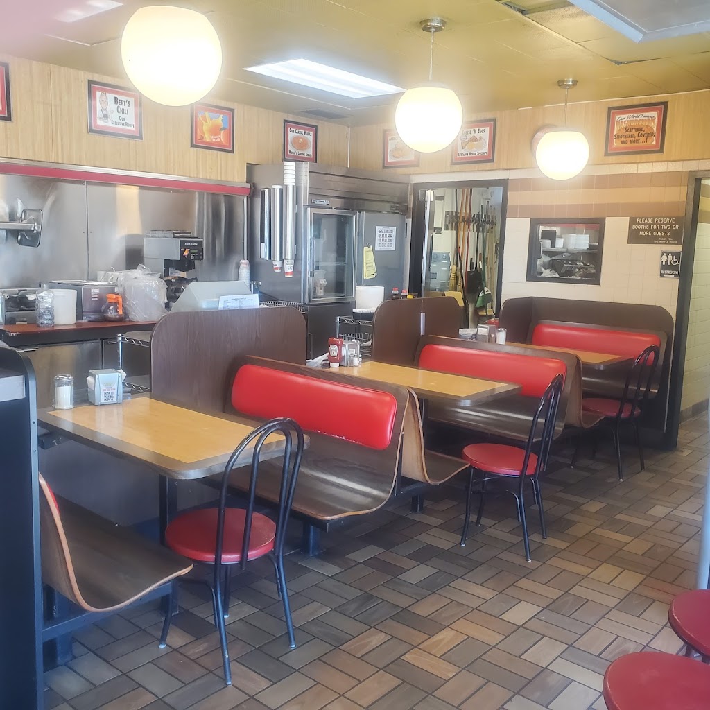 Waffle House | 11213 Frontage Rd, Walton, KY 41094, USA | Phone: (859) 485-7131