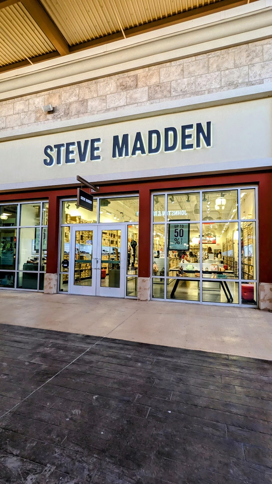 Steve Madden | 15853 N Fwy Suite #950, Fort Worth, TX 76177, USA | Phone: (682) 831-1494