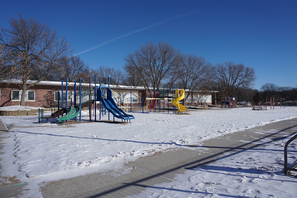 Randolph Elementary School | 1024 S 37th St, Lincoln, NE 68510, USA | Phone: (402) 436-1163