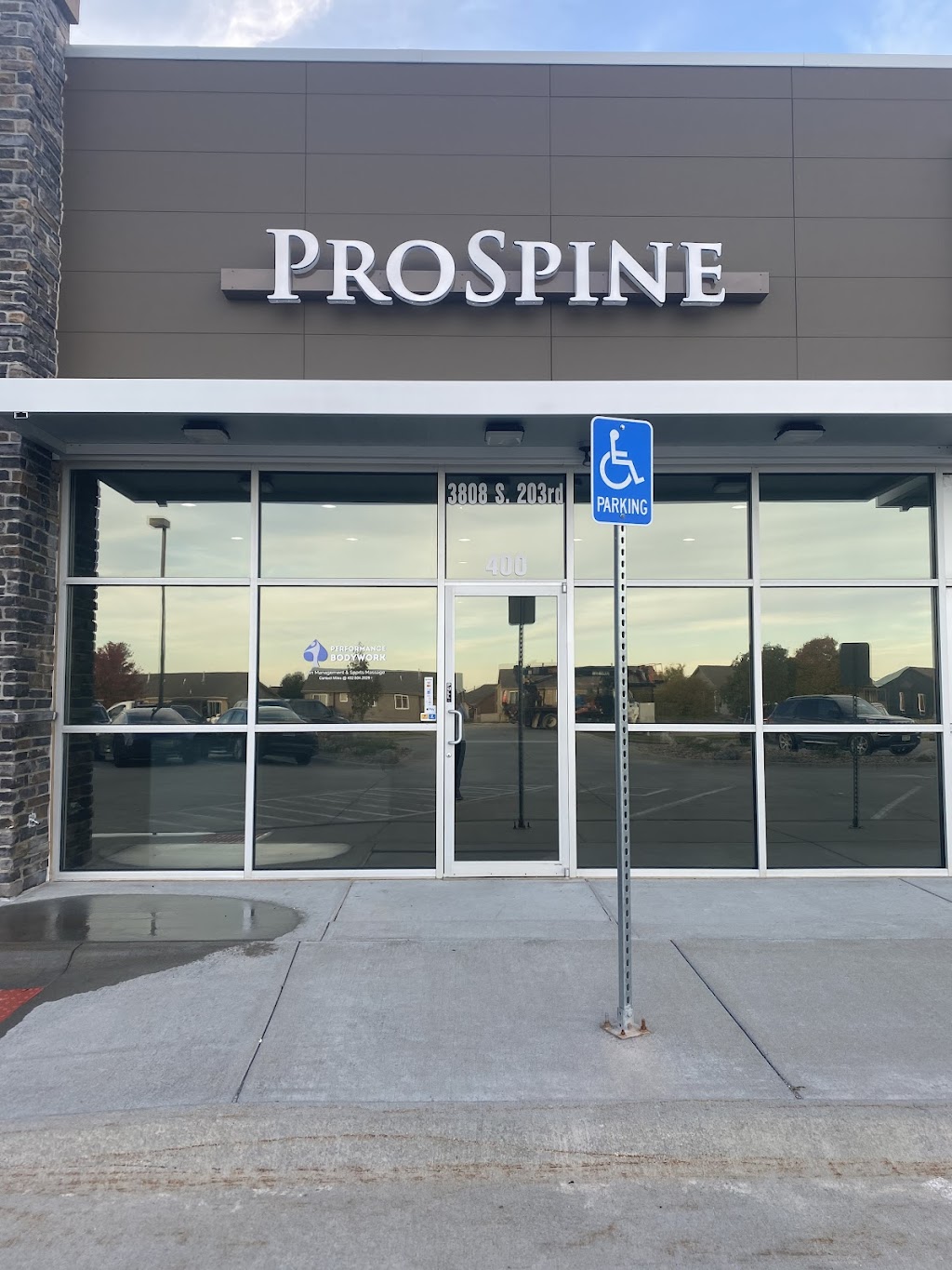 ProSpine Chiropractic | 3808 203rd St Suite 400, Omaha, NE 68130, USA | Phone: (402) 401-6065