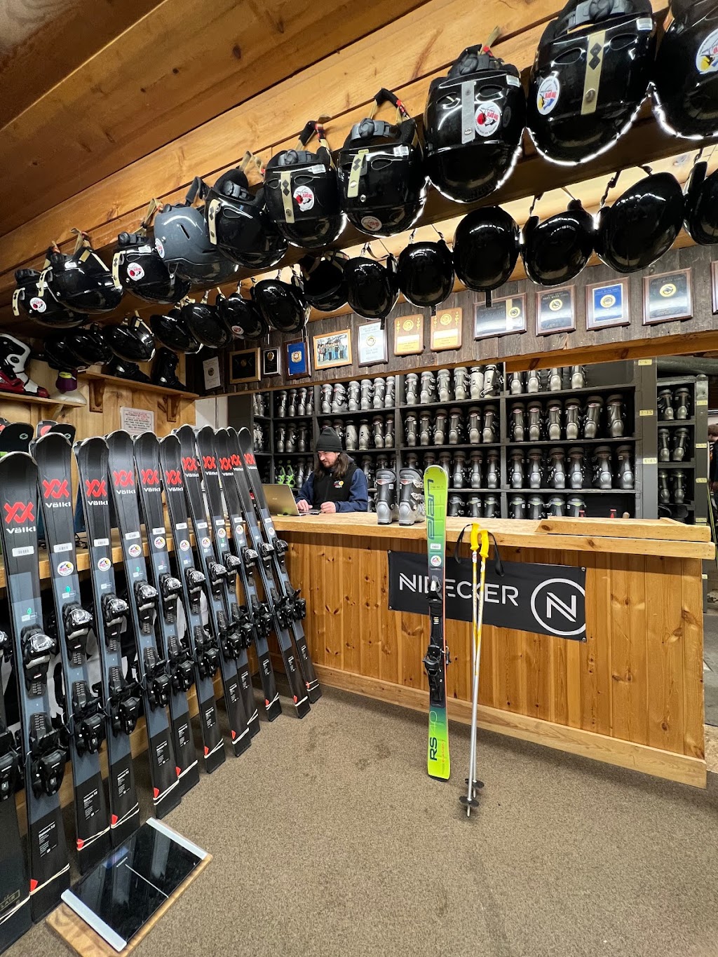 The Pro Ski and Ride | 7535 Main St, Hunter, NY 12442, USA | Phone: (518) 263-5303