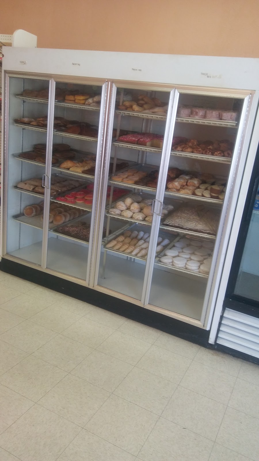 Panaderia La Esperanza | 3216 Atchison St, Riverbank, CA 95367, USA | Phone: (209) 534-3482