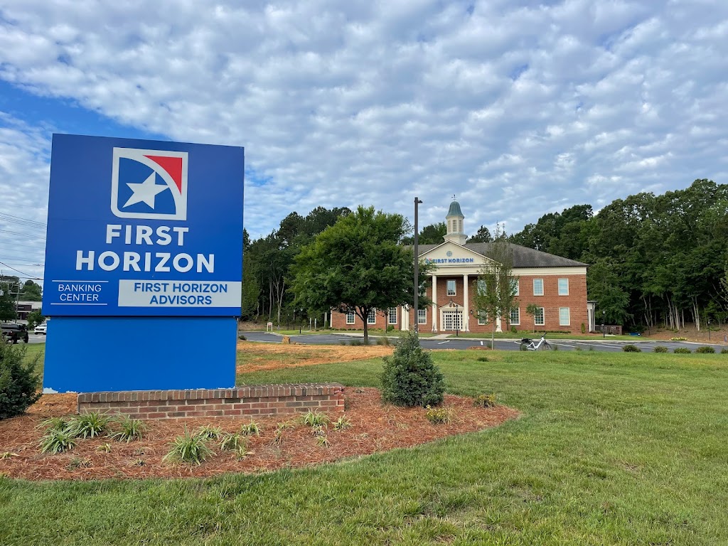 First Horizon Bank | 260 S Churton St, Hillsborough, NC 27278 | Phone: (919) 296-6003