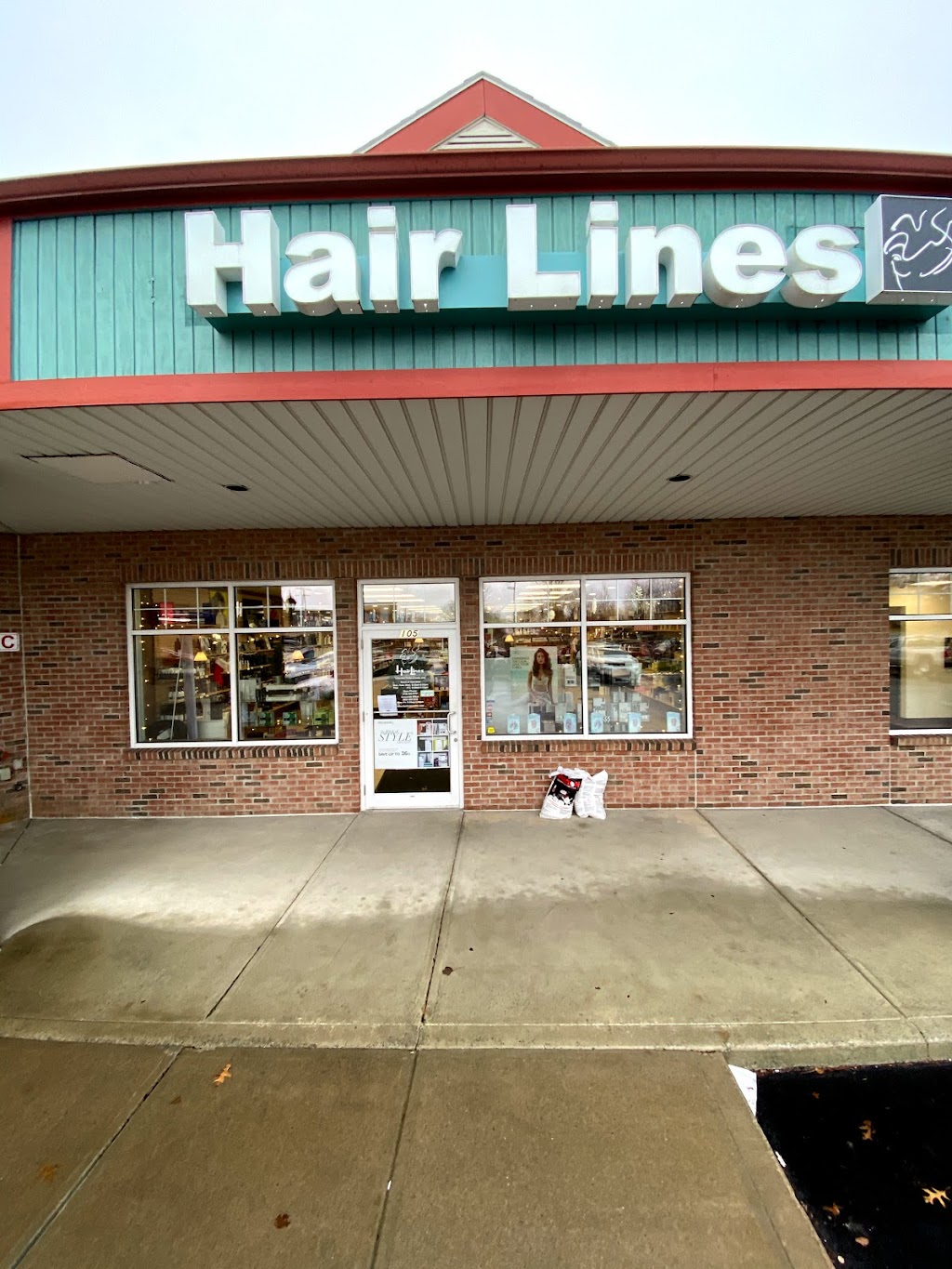 Hairlines | 1675 US-9, Clifton Park, NY 12065, USA | Phone: (518) 930-0750