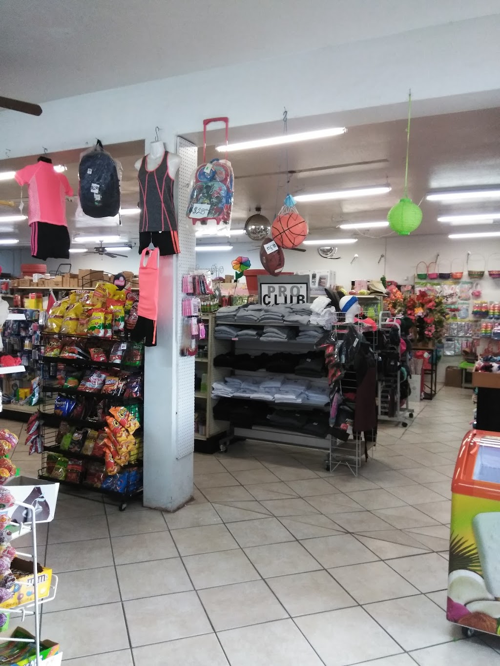 La Espiga Dollar & More | 150 N Main St, Buttonwillow, CA 93206, USA | Phone: (661) 764-9575