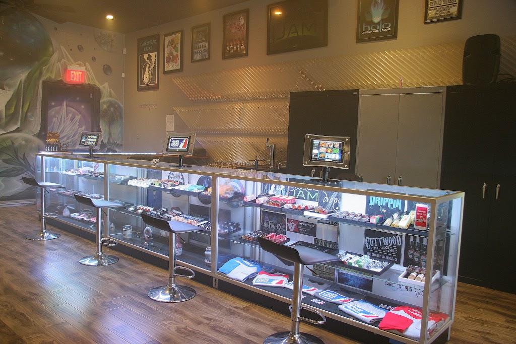 Crystal Vapor | 2259 Foothill Blvd, La Cañada Flintridge, CA 91011, USA | Phone: (818) 248-2200