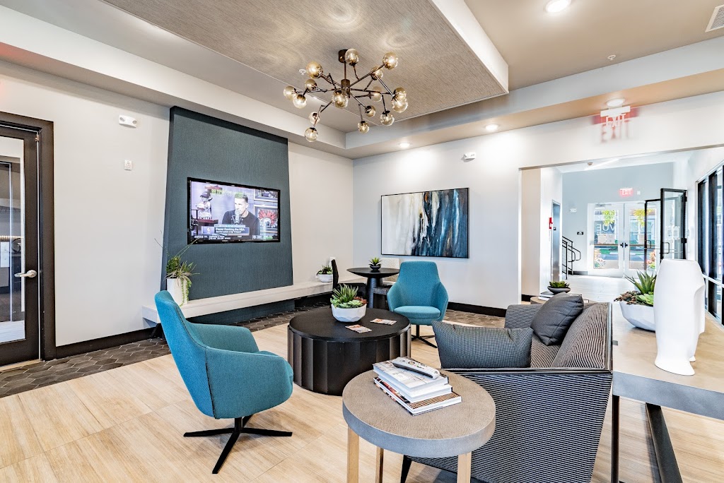 Vue on Lake Monroe | 800 Marbella Ln, Sanford, FL 32771, USA | Phone: (321) 249-2436