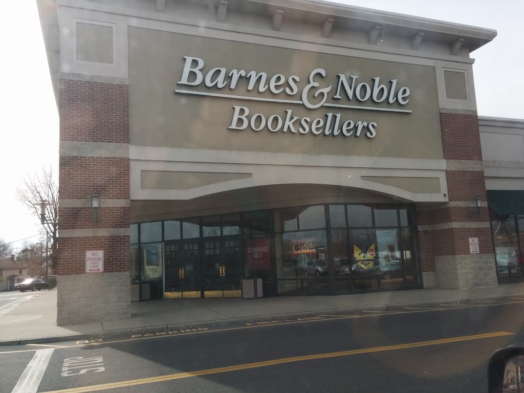 Barnes & Noble | 1180 Raritan Rd, Clark, NJ 07066, USA | Phone: (732) 574-1818