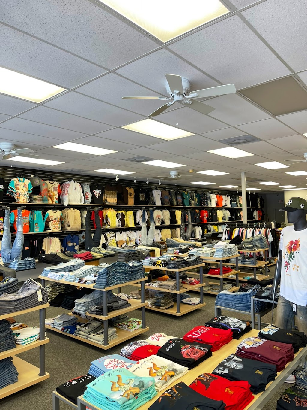 Street Scenes | 423 Cortez Rd W, Bradenton, FL 34207, USA | Phone: (941) 251-3556