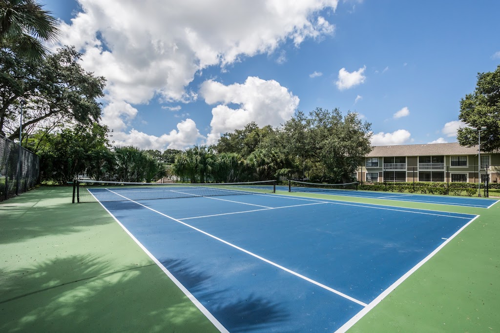 Laurel Oaks Apartments | 8781 Orange Leaf Ct, Tampa, FL 33637, USA | Phone: (833) 845-1514