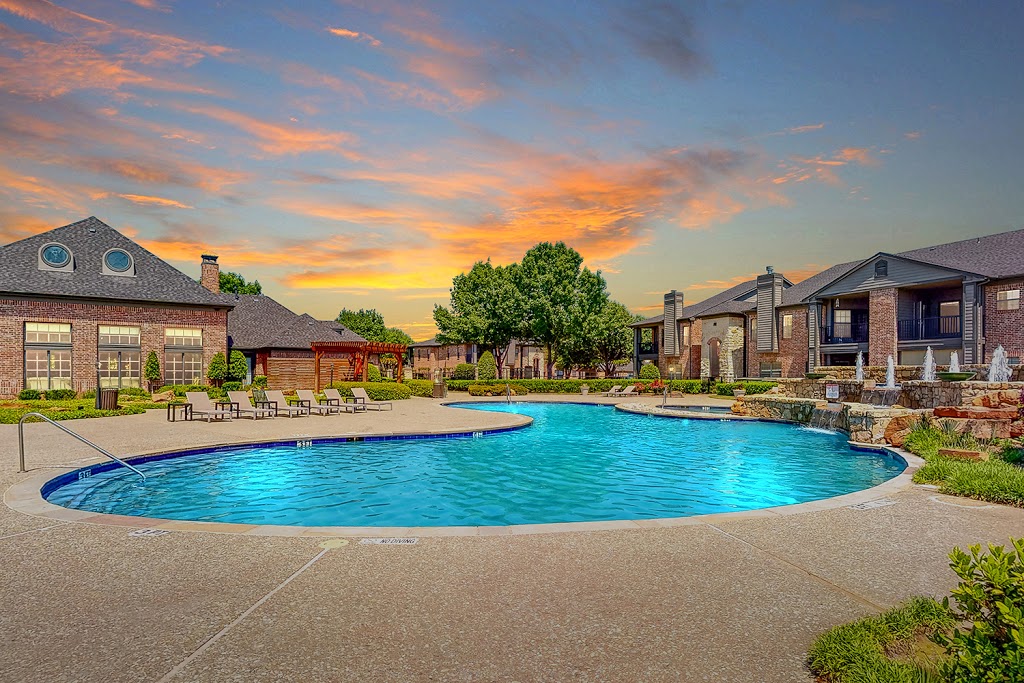 The Club at Riverchase Apartments | 1315 Riverchase Dr, Coppell, TX 75019, USA | Phone: (972) 304-5977