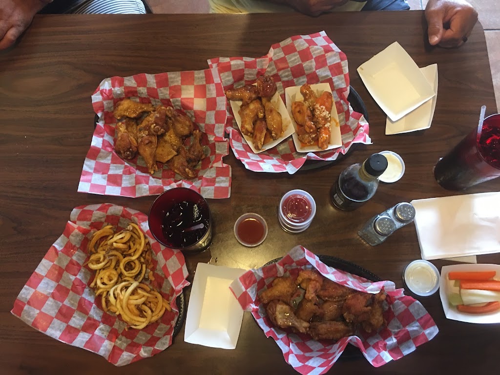 Wings N Things | 7814 Cortez Rd W, Bradenton, FL 34210, USA | Phone: (941) 794-2588