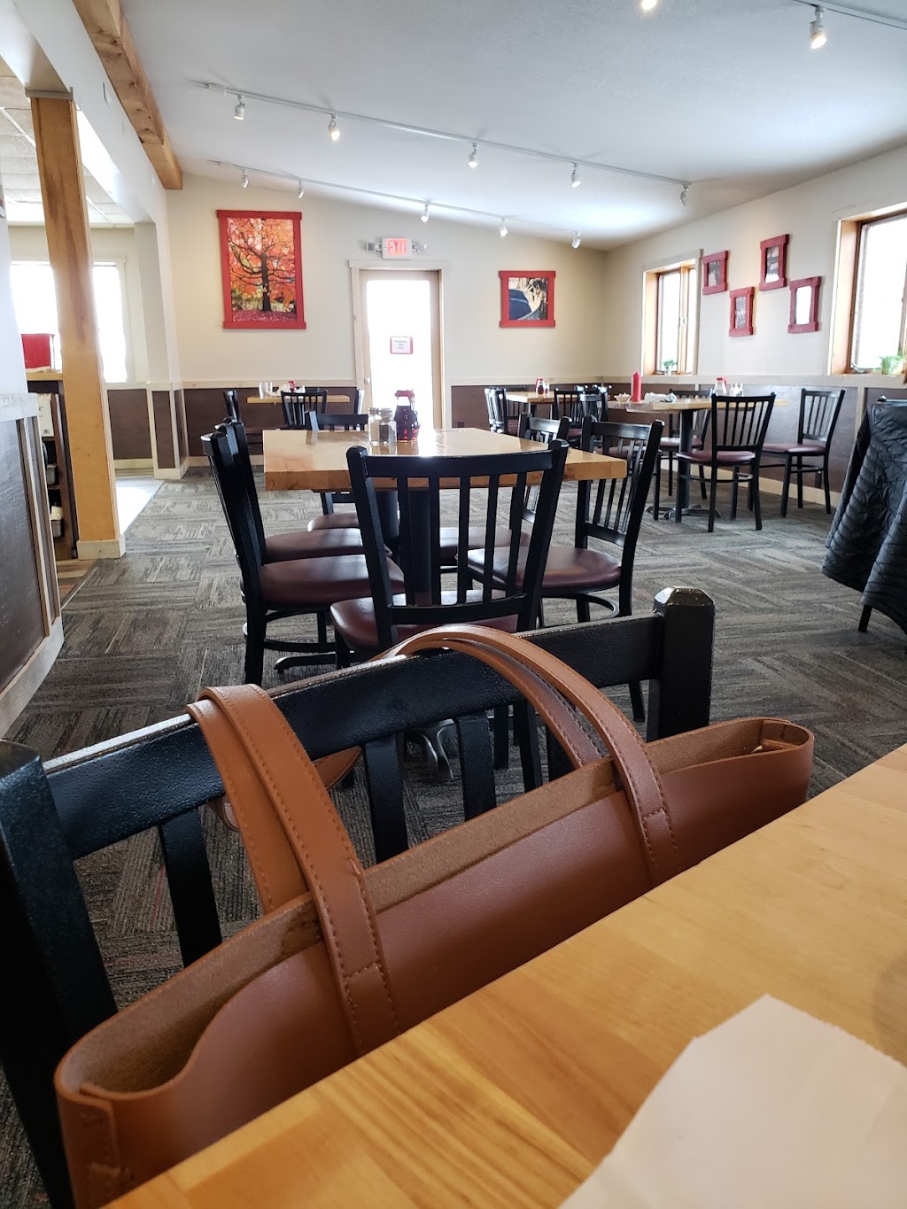 Red Maple Eatery | 12 Robertson Rd, Luck, WI 54853, USA | Phone: (715) 472-8987