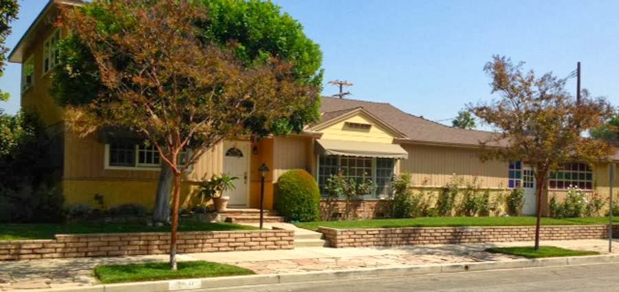 Unique Realty Van Nuys, San Fernando Valley | 7616 Louise Ave, Van Nuys, CA 91406, USA | Phone: (818) 342-2475