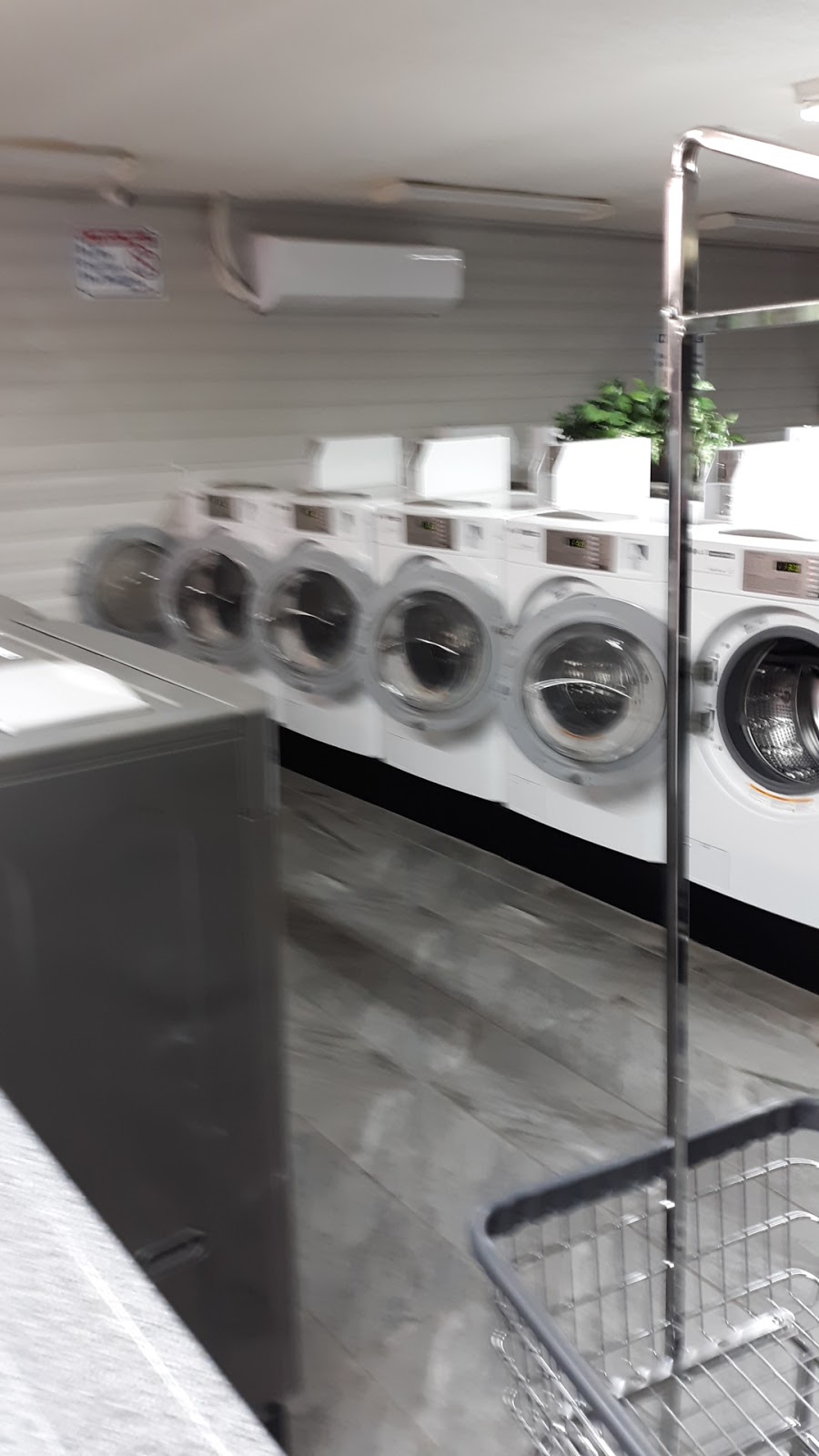 Bams Coin Laundry | 141 Marietta Rd, Springville, AL 35146, USA | Phone: (256) 749-4332