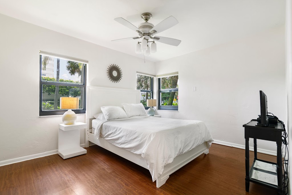 Birch Beach Villa | 1915 NE 33rd Ave, Fort Lauderdale, FL 33305, USA | Phone: (754) 223-7196