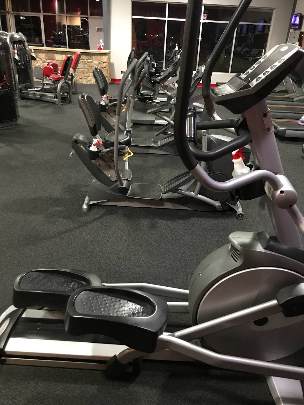 Snap Fitness Lockhart | 605 State Park Rd, Lockhart, TX 78644, USA | Phone: (512) 398-2454