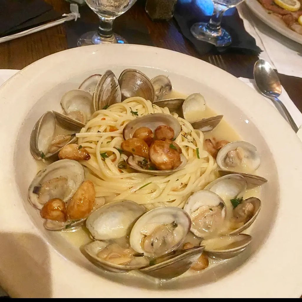 Il Giardino Ristorante | 910 Atlantic Ave, Virginia Beach, VA 23451 | Phone: (757) 422-6464