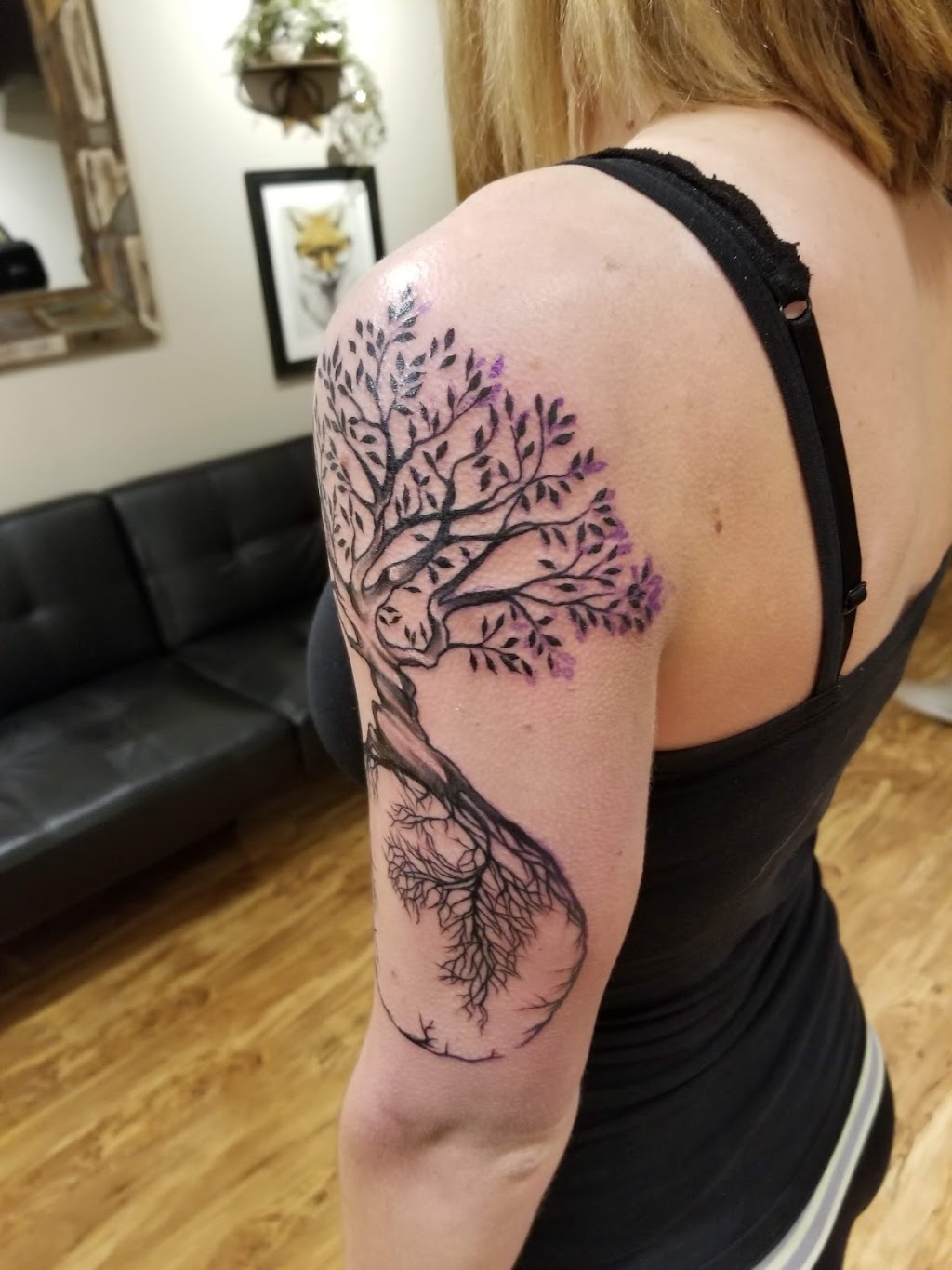 Pine Needle Tattoos | 127 Main St, Kewaskum, WI 53040, USA | Phone: (262) 239-3226