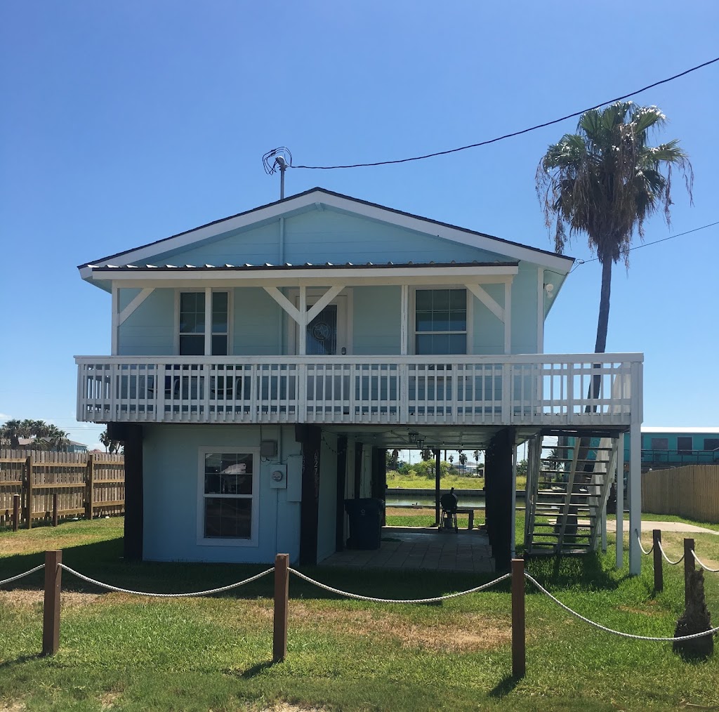 Sunset Retreat Vacation Rental | 627 Copano Cove Rd, Rockport, TX 78382 | Phone: (361) 727-0312