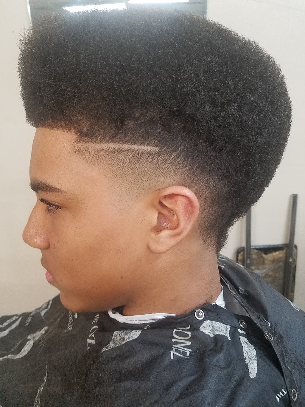 Tight Cuts Barber and Beauty and Lounge | 1308 Fort Crook Rd S, Bellevue, NE 68005, USA | Phone: (402) 291-7231